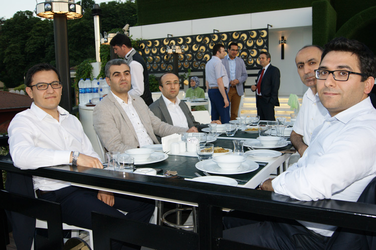 istanbul-iftar-yemegi-etkinligiresim-00106