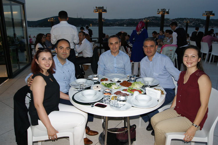 istanbul-iftar-yemegi-etkinligiresim-00122