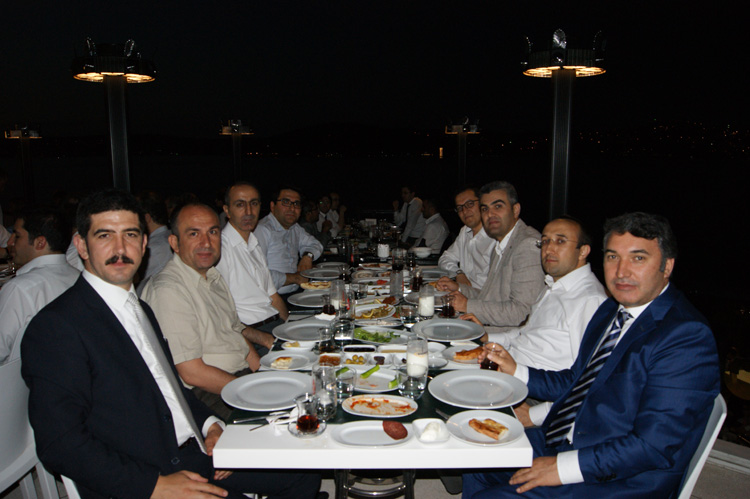 istanbul-iftar-yemegi-etkinligiresim-00124